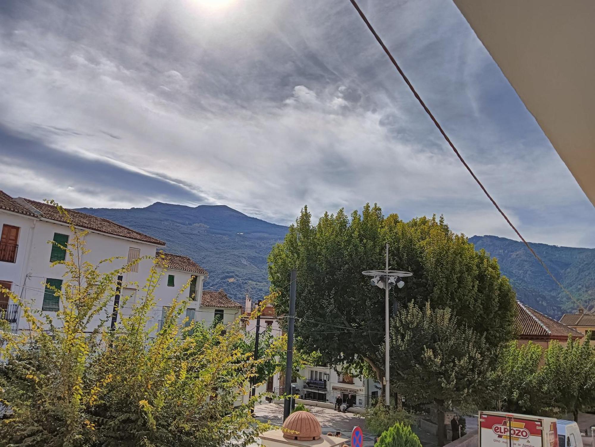Appartement La Casa De La Plaza à Guejar Sierra Extérieur photo