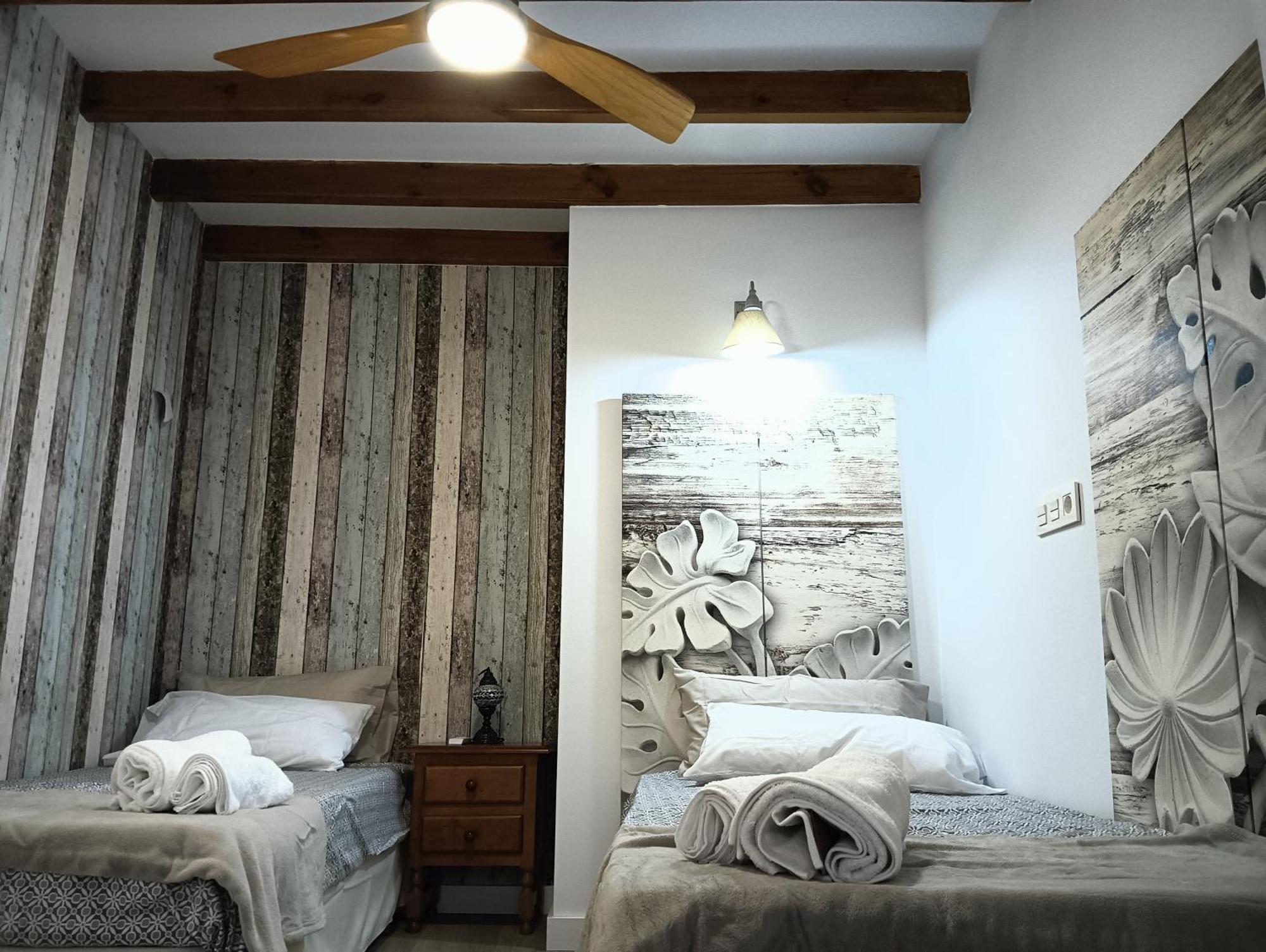 Appartement La Casa De La Plaza à Guejar Sierra Chambre photo